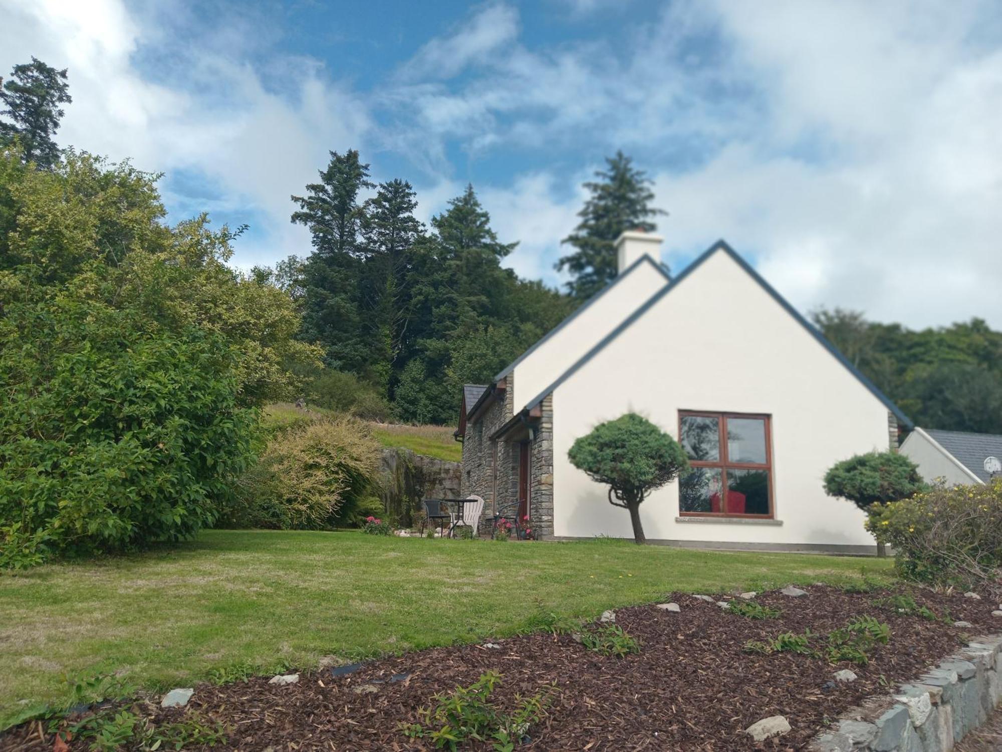 Coastal Village Retreat Castletownshend Exterior photo